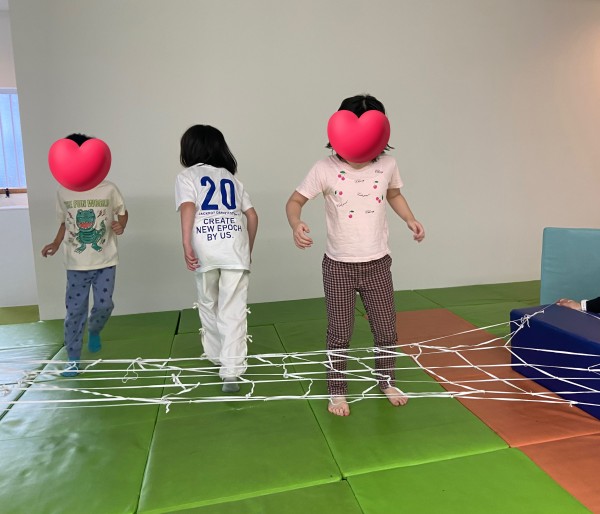 くもの巣あそび